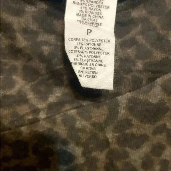 For the Republic  casual crew neck leopard off shoulder long sleeve sweater S - Picture 3 of 5